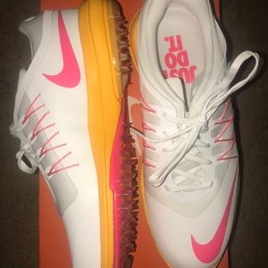 Nike Women’s Lunar Control Vapor Golf Shoes